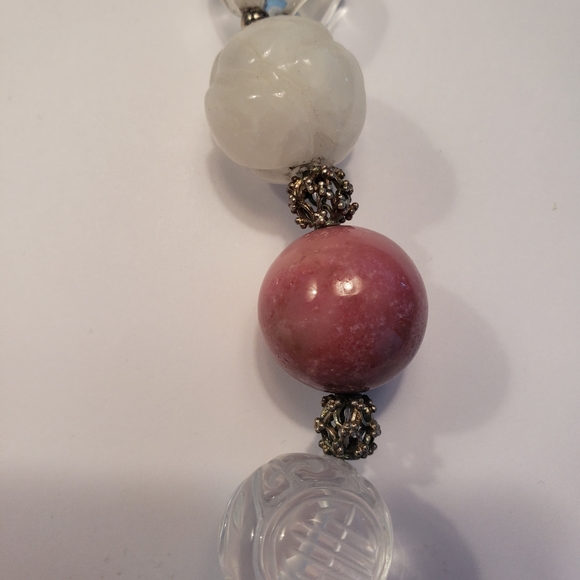 Carved quartz and Crystal statement necklace - Picture 6 of 8